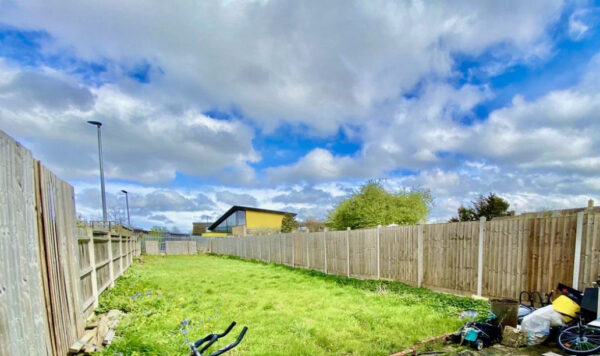4 Bed end Terrace in Compton Crescent, Northolt UB5