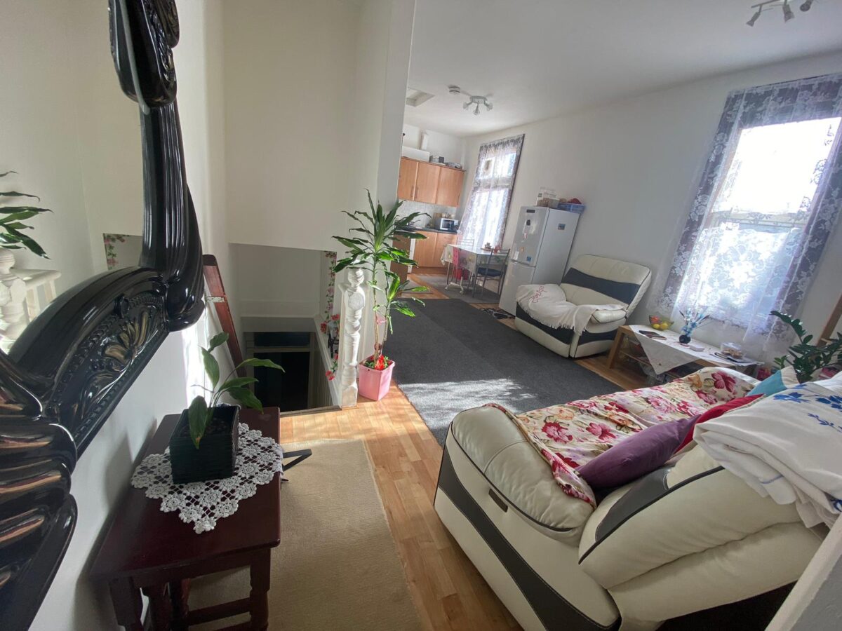 2 Bed Flat for Sale in West Hendon Broadway, NW9