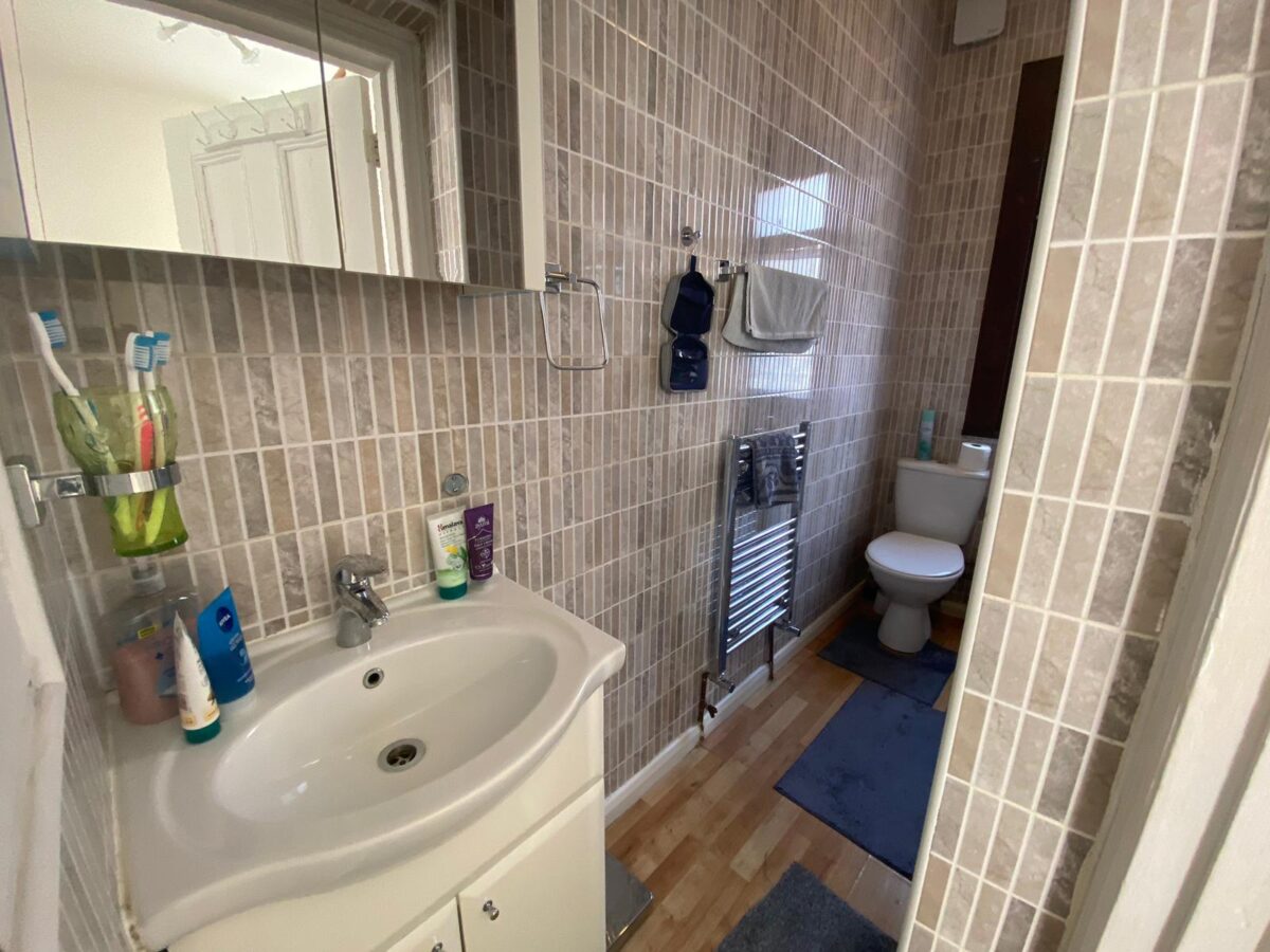 2 Bed Flat for Sale in West Hendon Broadway, NW9