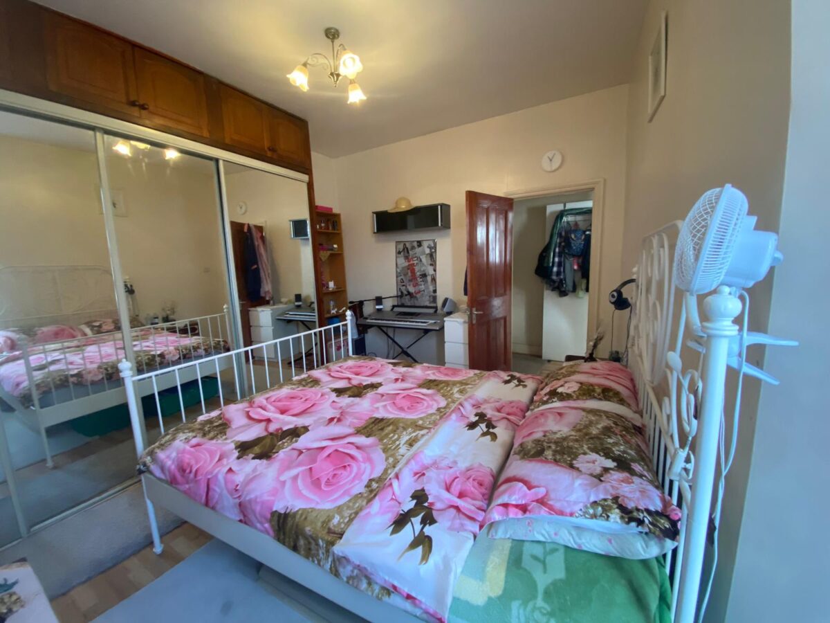 2 Bed Flat for Sale in West Hendon Broadway, NW9