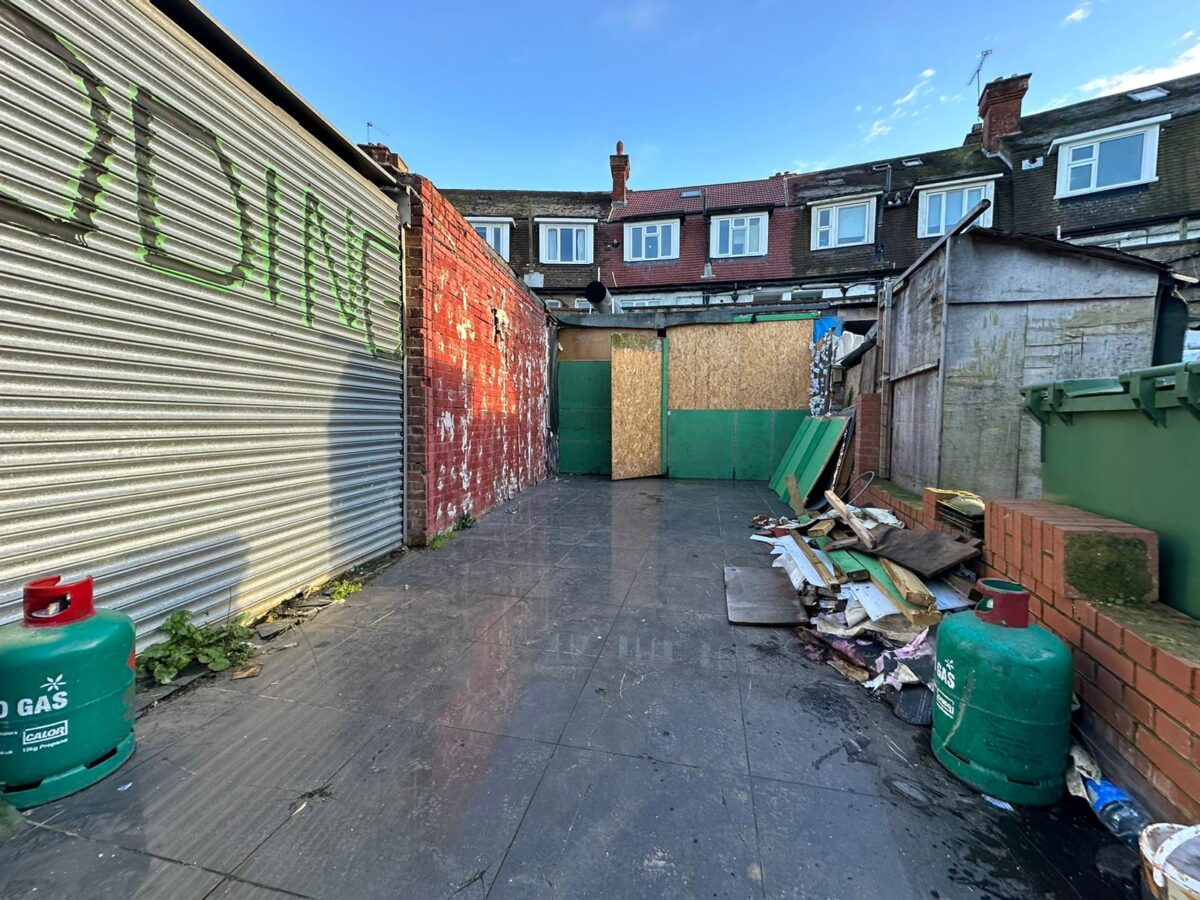 A3 Licence Shop, Wembley