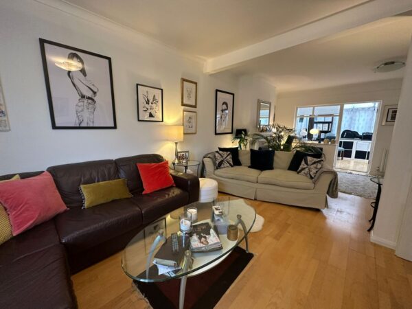 Carr Road, Northolt