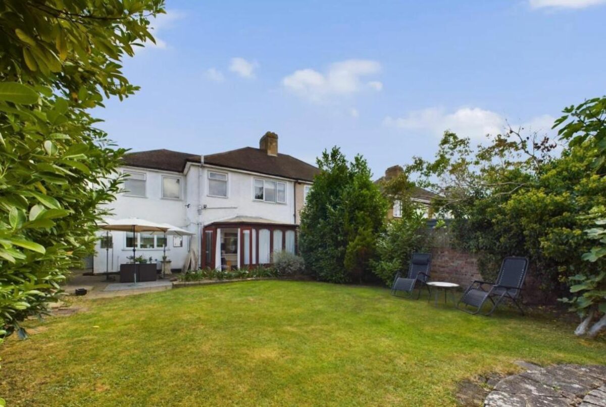 Carr Road, Northolt