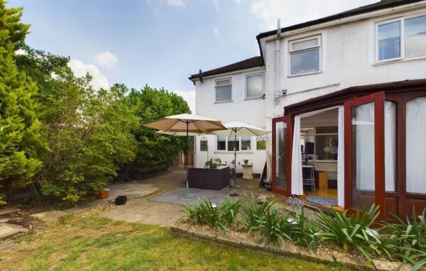 Carr Road, Northolt