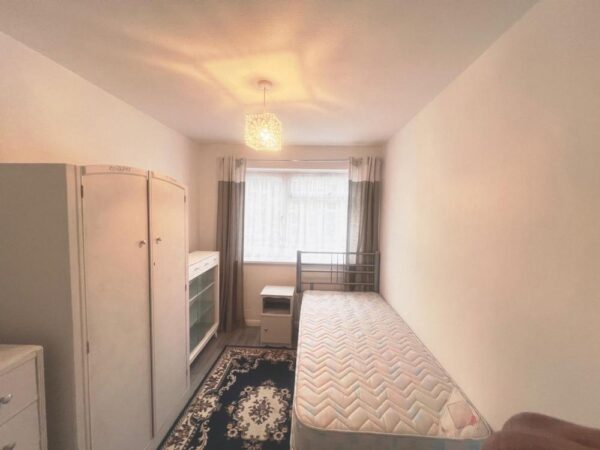 Park View Court, NW9