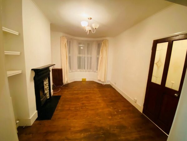 Villier Street, Uxbridge