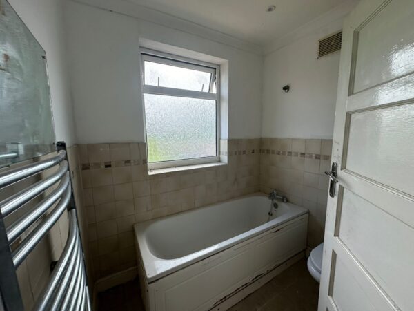 Downing Drive, Greenford