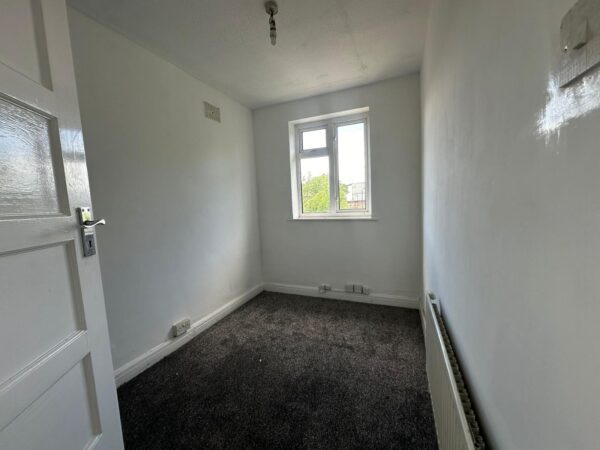 Downing Drive, Greenford
