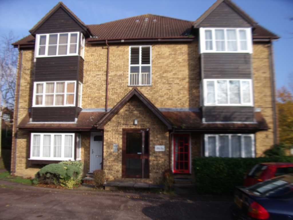 Cambrian Green, Kingsbury Road