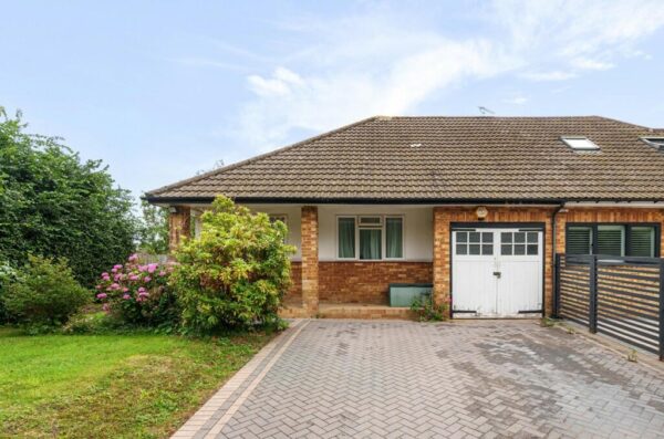 Bungalow Fore Street