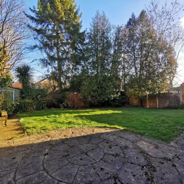 Watford Road, Northwood, HA6