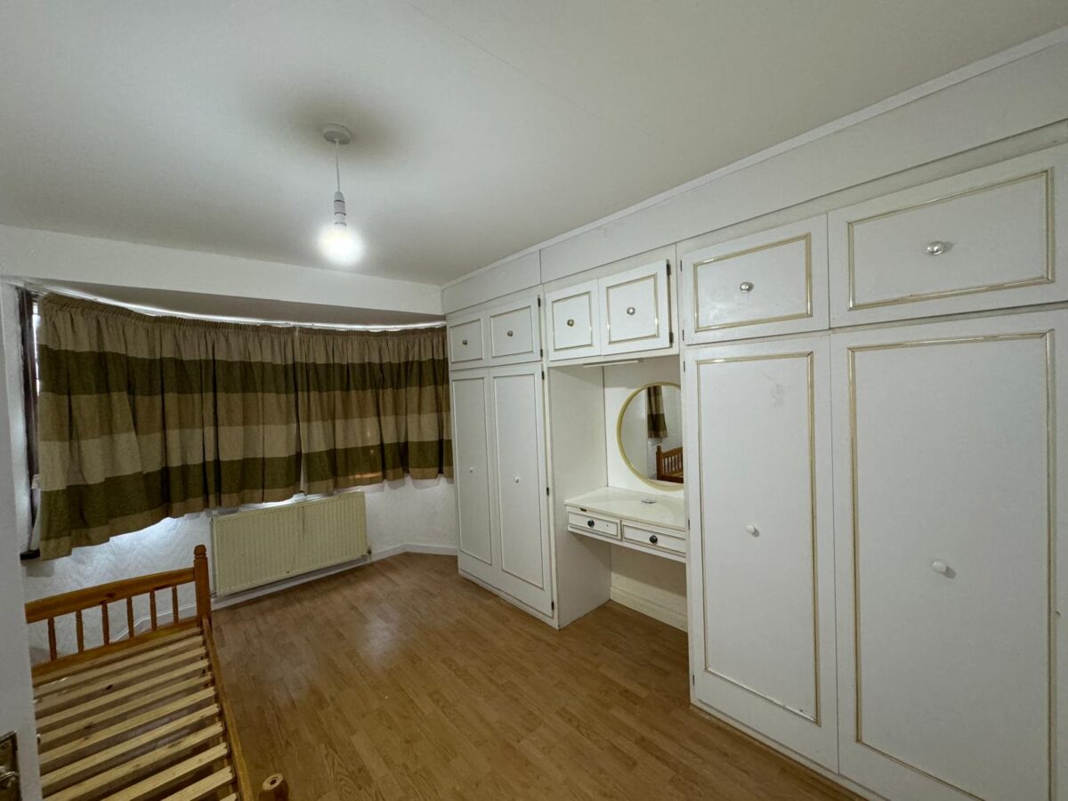 Springfield Gardens, NW9