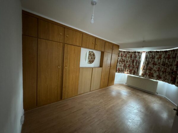 Springfield Gardens, NW9