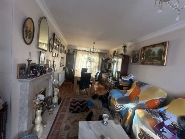 Hillside, Houghton Regis, Dunstable, LU5