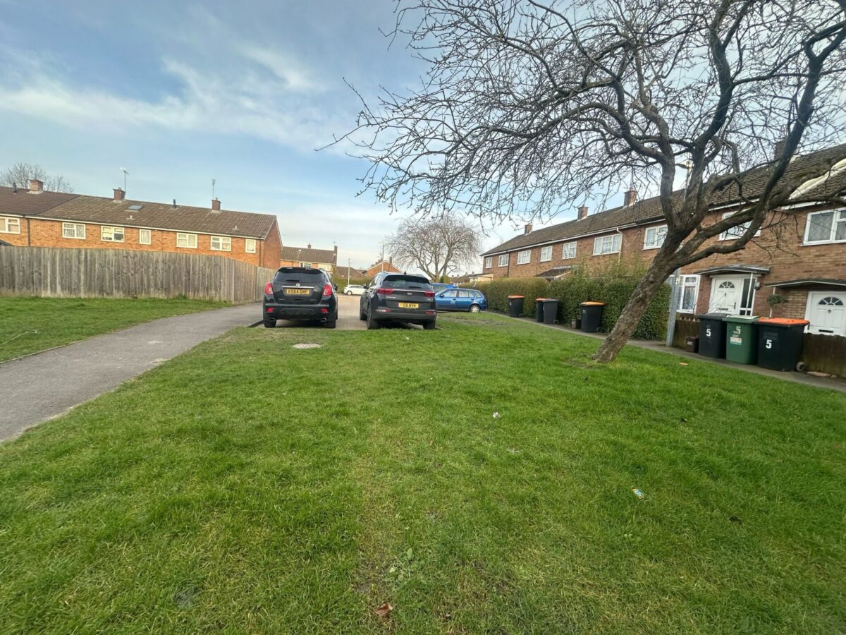 Hillside, Houghton Regis, Dunstable, LU5