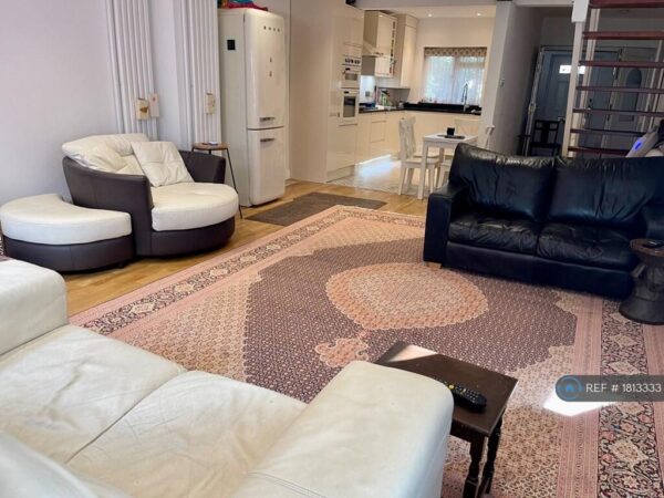 The Tiltwood, London, W3 6HG