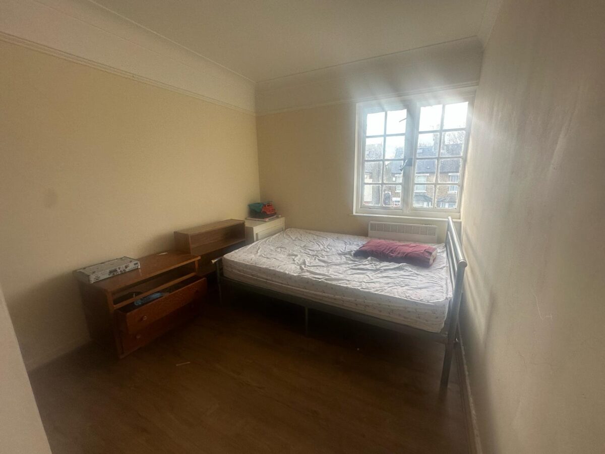 High Street, Northwood, HA6