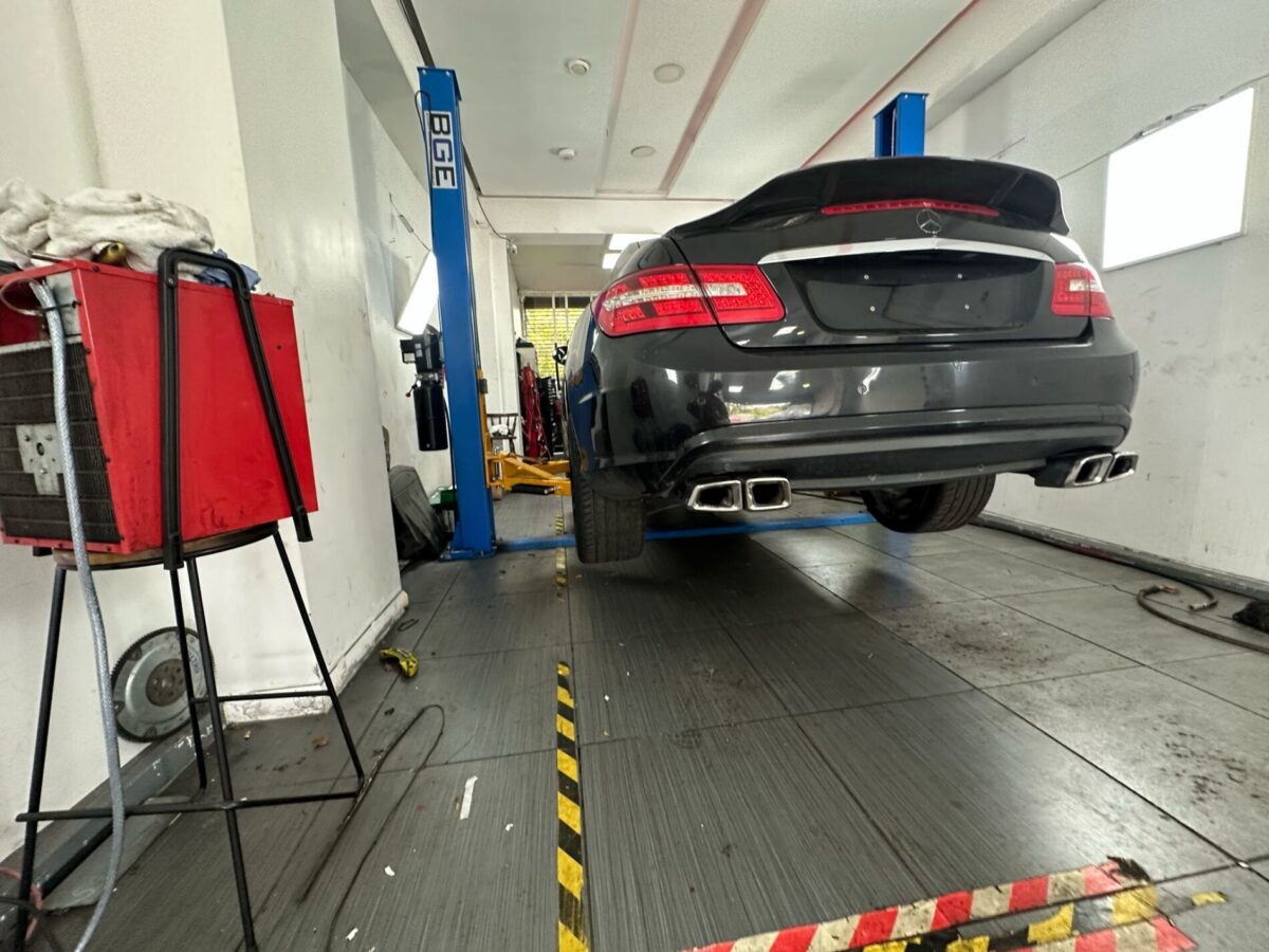 Business for Sale: Fully Equipped Car Repair Garage