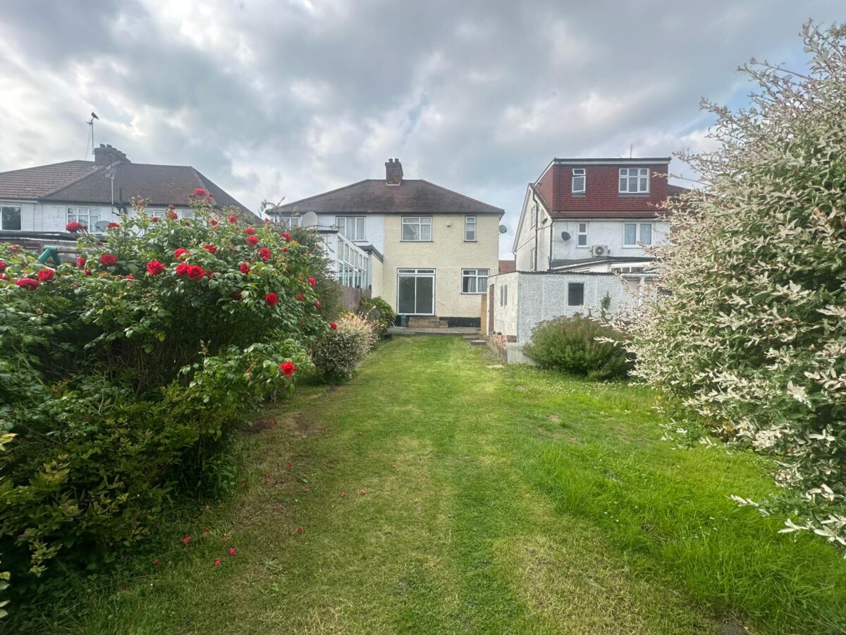 Deanscroft Avenue, London, NW9 8EP