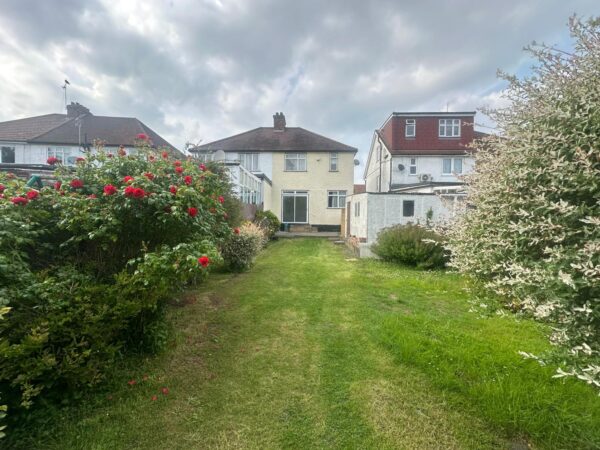 Deanscroft Avenue, London, NW9 8EP