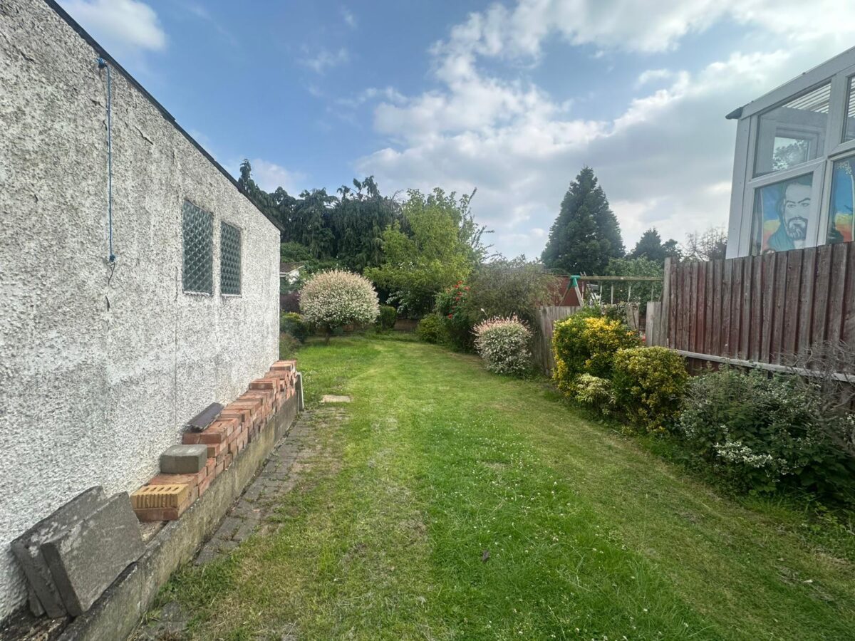 Deanscroft Avenue, London, NW9 8EP