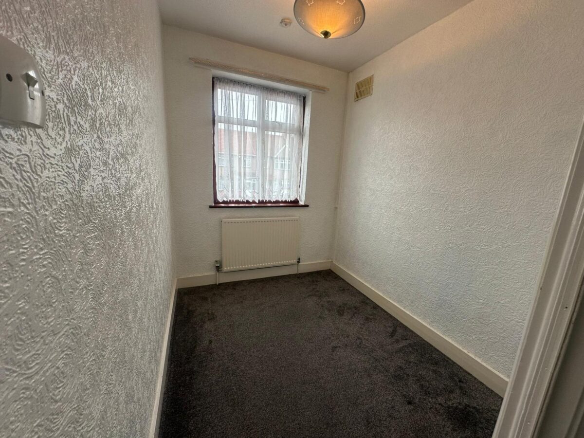Deanscroft Avenue, London, NW9 8EP