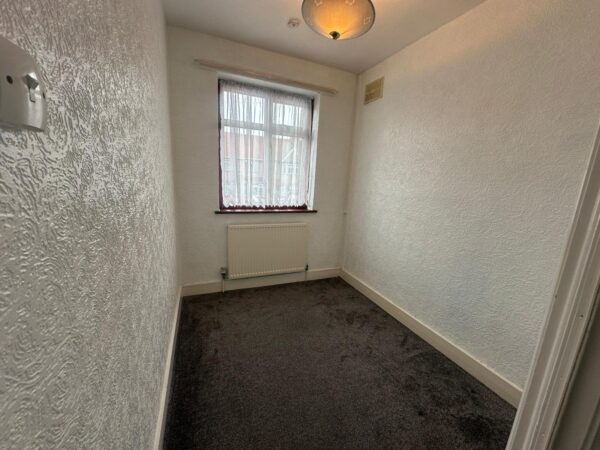 Deanscroft Avenue, London, NW9 8EP