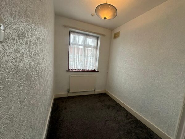Deanscroft Avenue, London, NW9 8EP