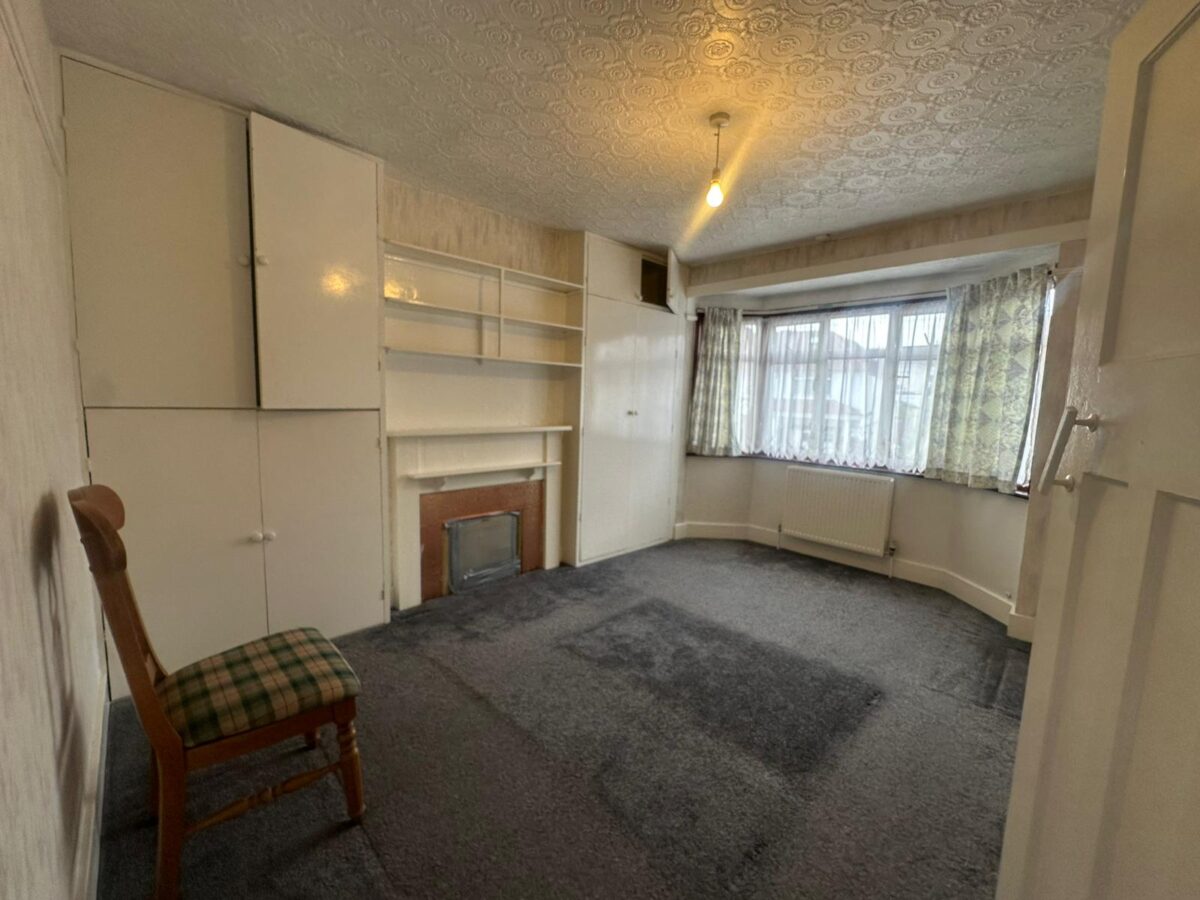 Deanscroft Avenue, London, NW9 8EP