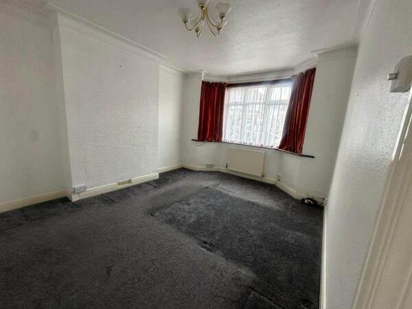 Deanscroft Avenue, London, NW9 8EP