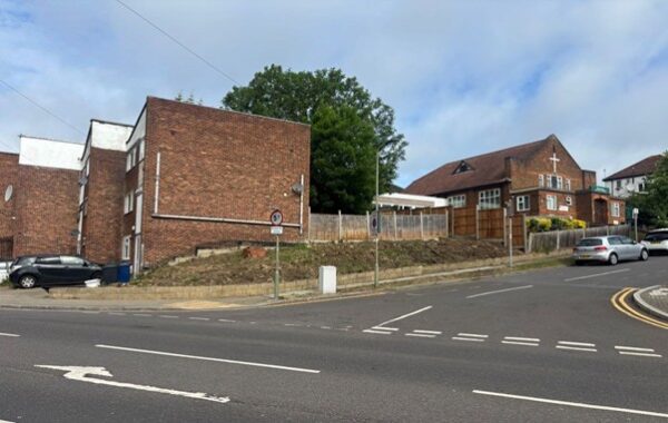 Sale: Land Adjoining 46 Mays Lane, EN5