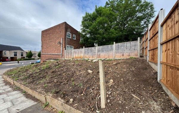 Sale: Land Adjoining 46 Mays Lane, EN5