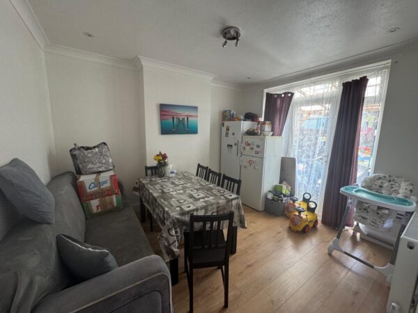 Church Drive, London, NW9 8DR