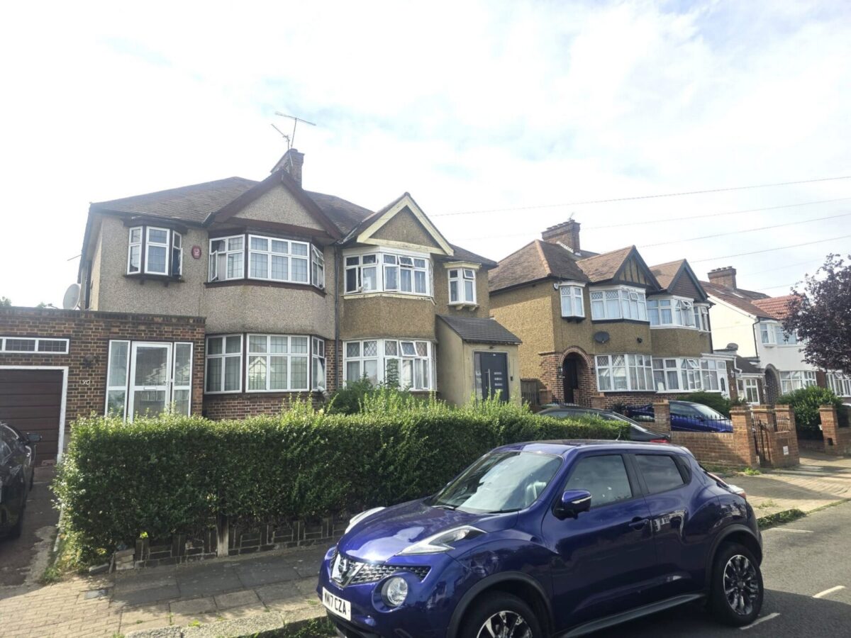 Glenwood Grove London NW9 8HH