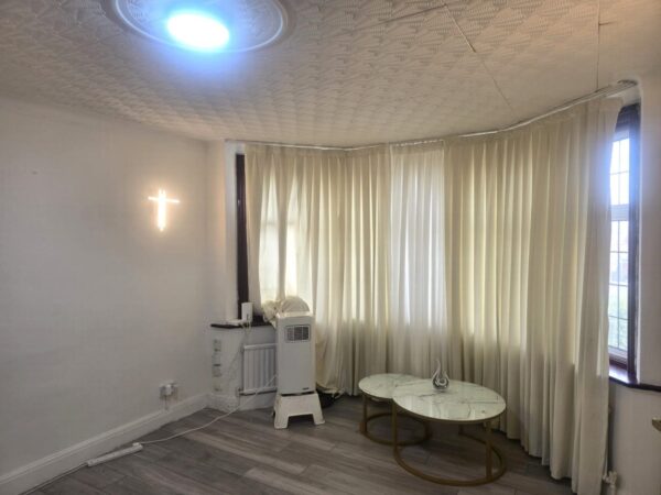 Glenwood Grove London NW9 8HH