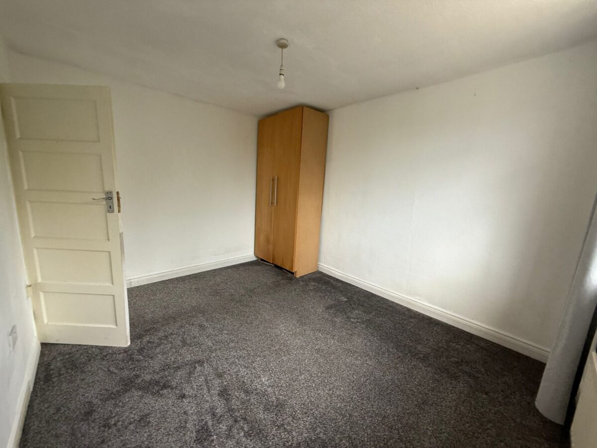 Downing Drive, Greenford