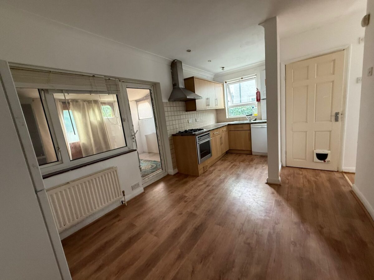 Downing Drive, Greenford