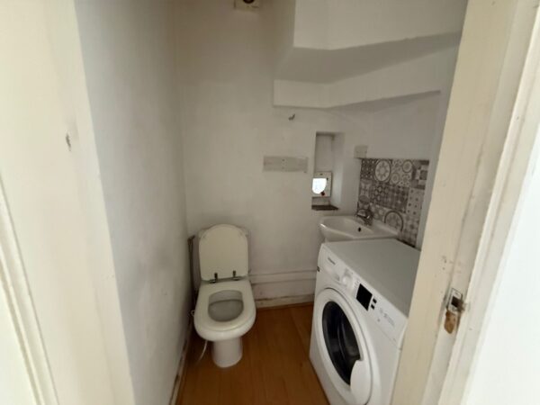 Downing Drive, Greenford