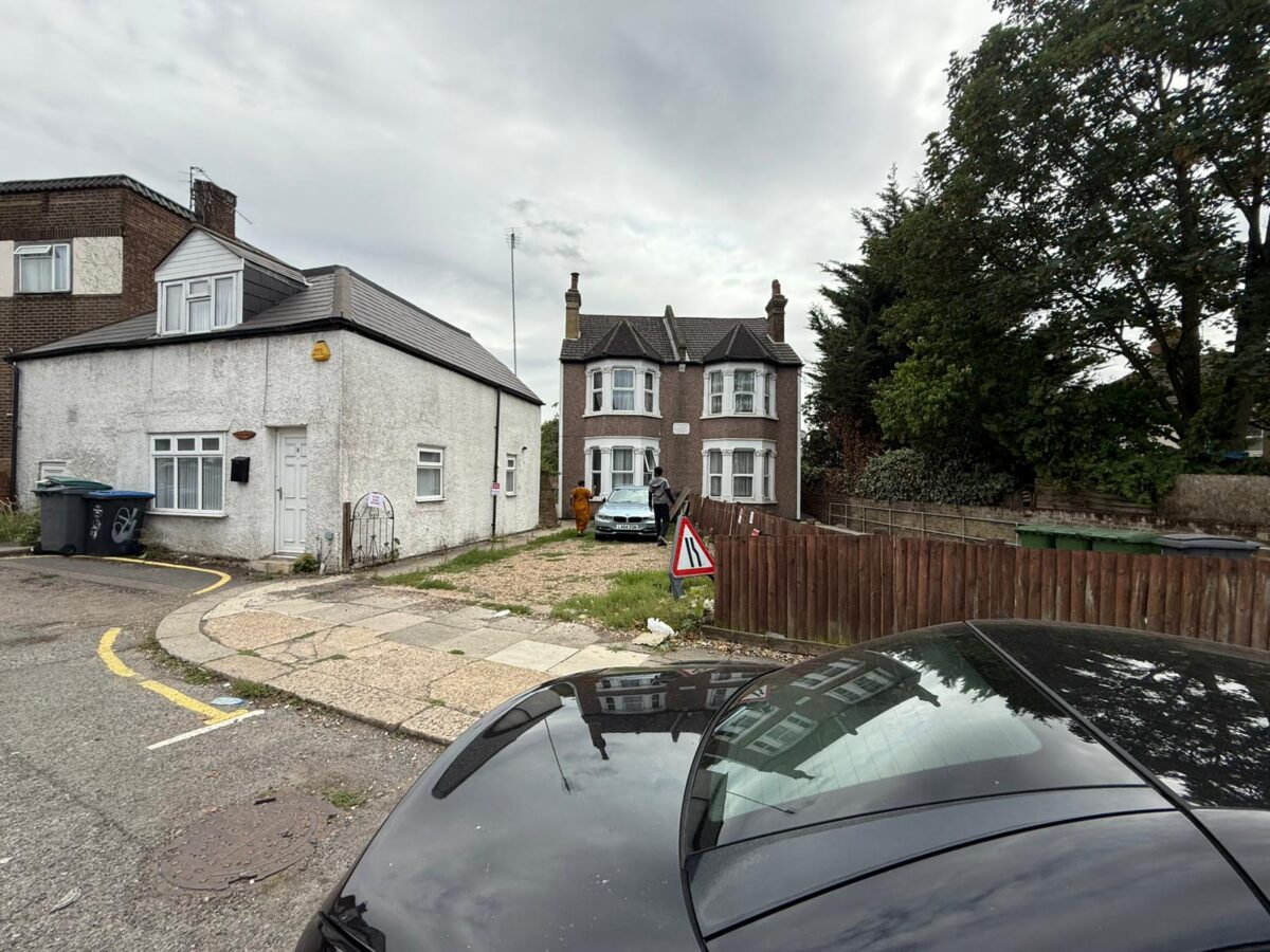Dog Lane, London, NW10