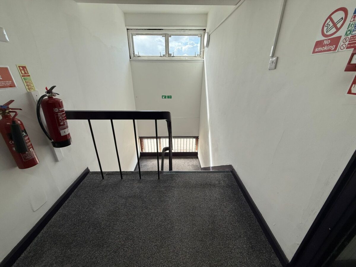 Double Rooms to Rent- Chase Side N14