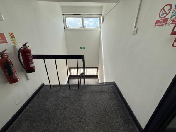 Double Rooms to Rent- Chase Side N14