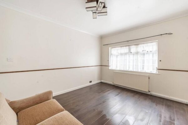 Gade Avenue, Watford, WD18