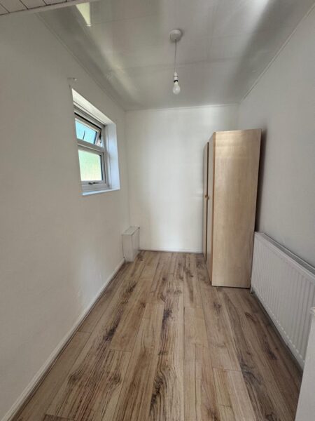 Halsbury Road West, Northolt, UB5