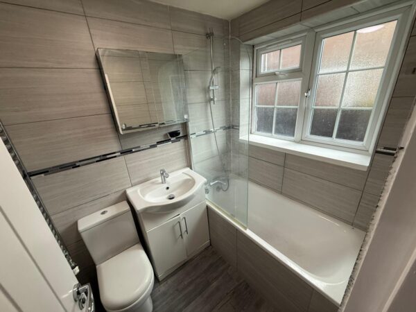 Wellington Road Pinner HA5