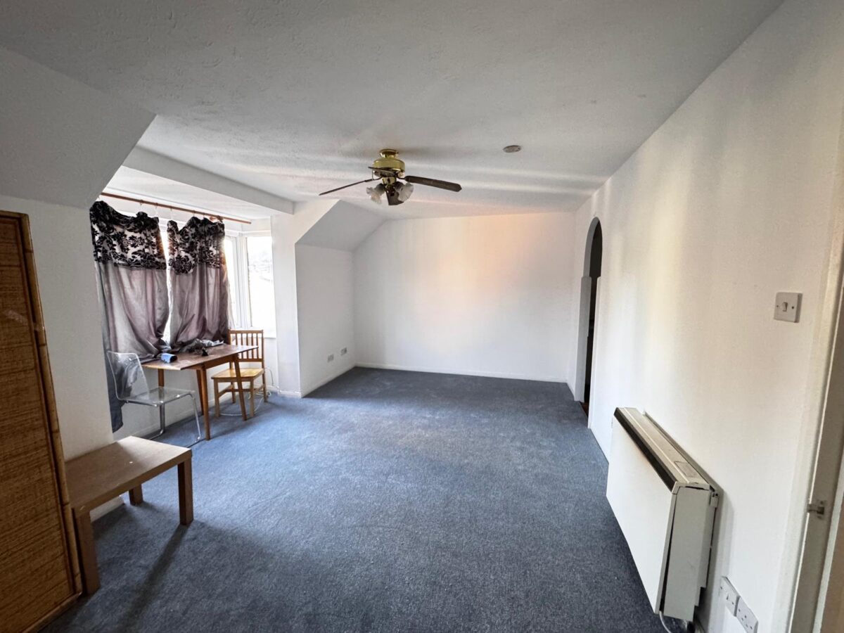 Cambrian Green, Kingsbury Road