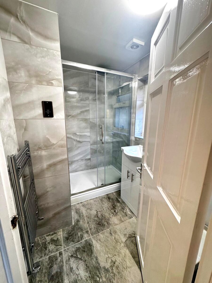 Honeypot Lane, London, NW9 9QN