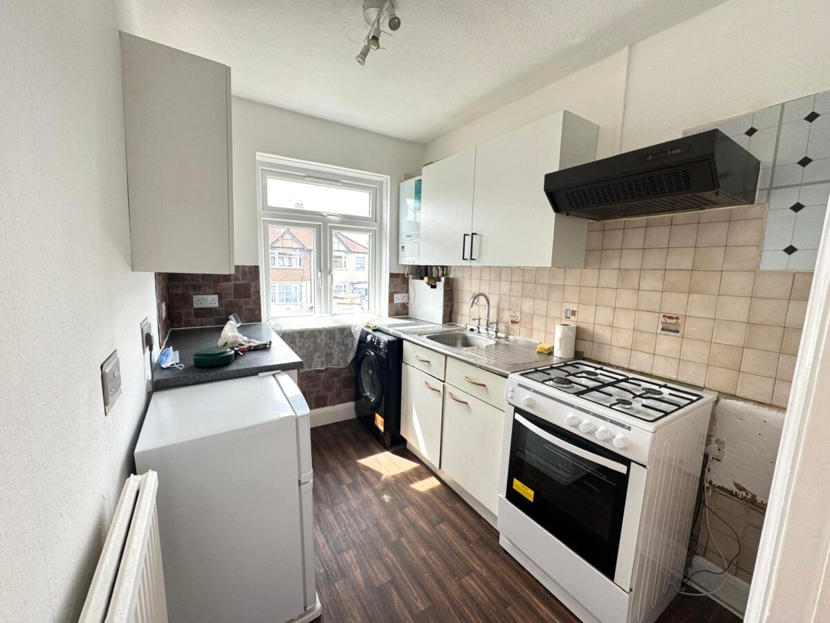 Reeves Avenue, London NW9