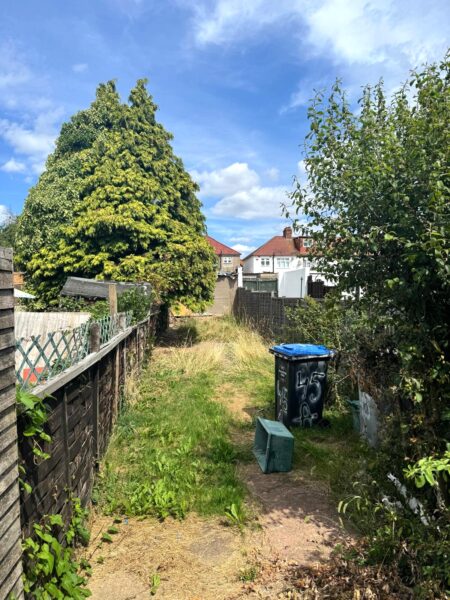 Reeves Avenue, London NW9